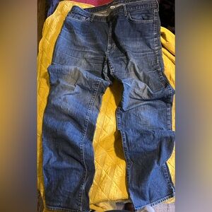 Eddie Bauer Men's Relaxed Blue Jeans